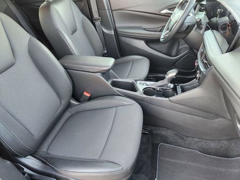 Certified 2025 Buick Encore GX Preferred image 14