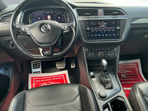 Used 2021 Volkswagen Tiguan SEL Premium R-Line image 16