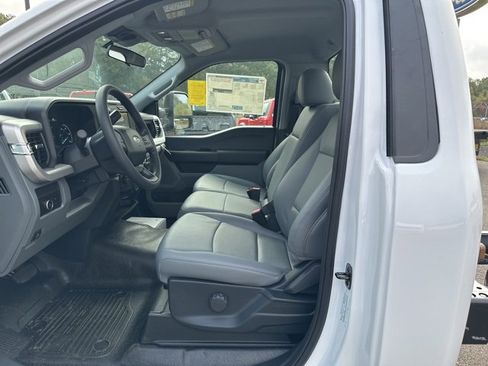 New 2026 Ford F550 4x4 Regular Cab Super Duty image 10