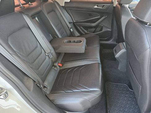 Used 2020 Volkswagen Jetta SEL Premium image 27
