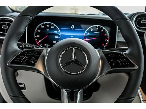 New 2026 Mercedes-Benz GLC 300 4MATIC image 12