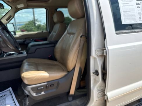 Used 2014 Ford F250 Lariat w/ Lariat Ultimate Package AWD/4WD image 15
