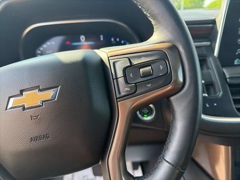 Used 2024 Chevrolet Tahoe High Country AWD/4WD image 29