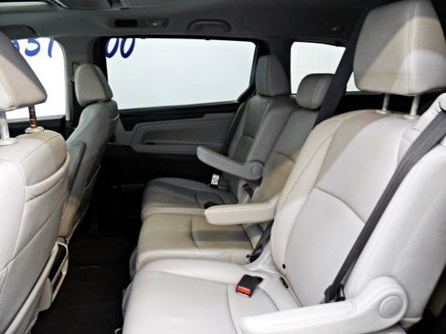 Used 2019 Honda Odyssey EX-L image 9