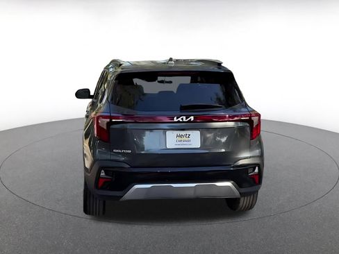 Used 2025 Kia Seltos S image 12