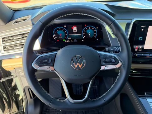 New 2026 Volkswagen Atlas Cross Sport SE image 22