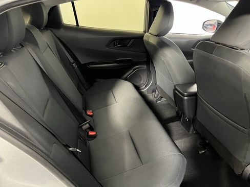 Used 2025 Toyota Prius LE image 27