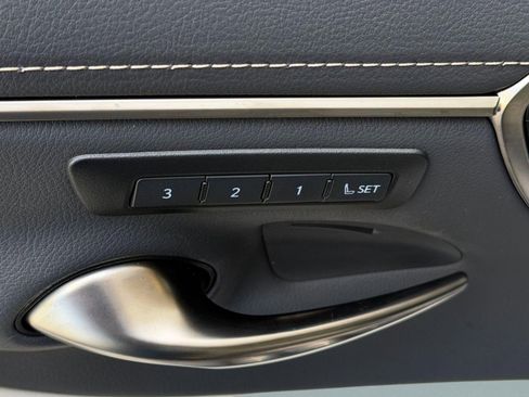 Certified 2025 Lexus ES 300h Ultra Luxury w/ Accessory Package (Z1) FWD image 19