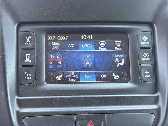Used 2016 Chrysler 200 Limited w/ Convenience Group FWD image 26