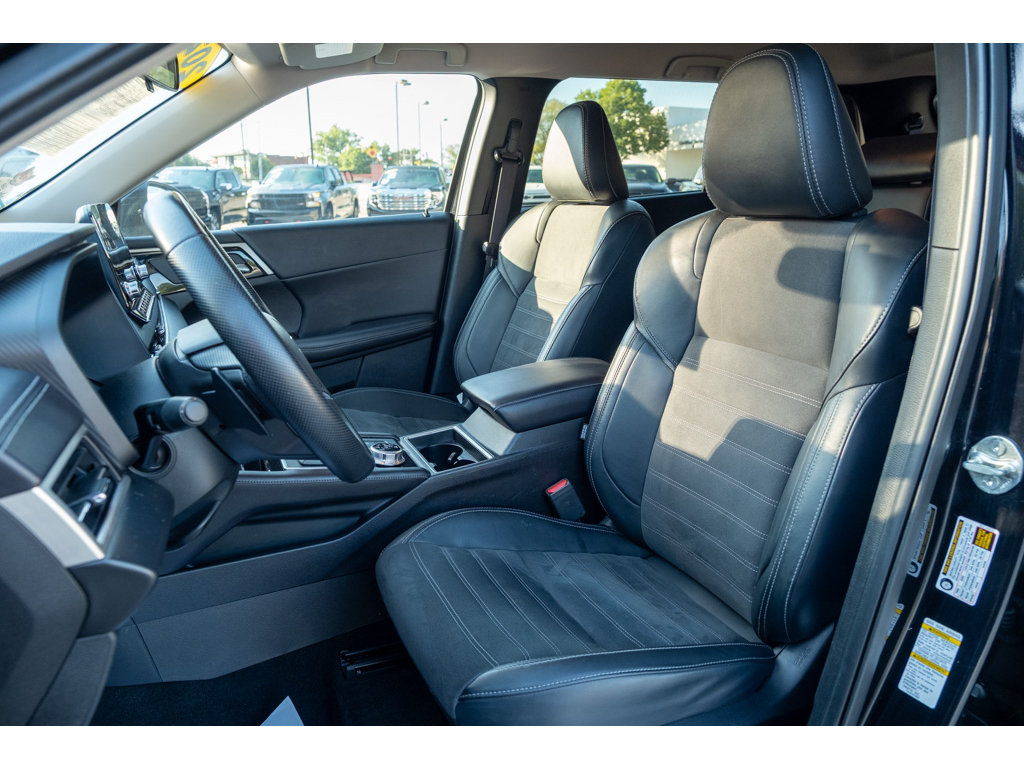 Used 2024 Mitsubishi Outlander SE AWD/4WD image 12