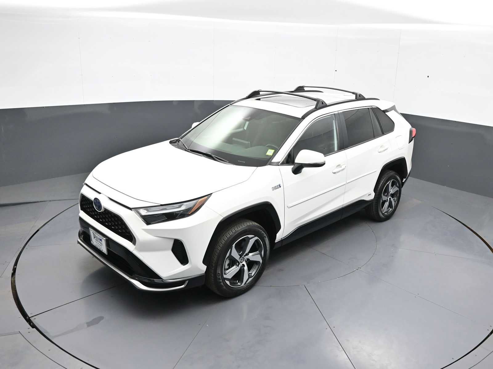Used 2023 Toyota RAV4 SE w/ Weather & Moonroof Package AWD/4WD image 34