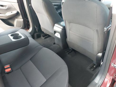 Used 2022 Nissan Sentra SV w/ All-Weather Package FWD image 11