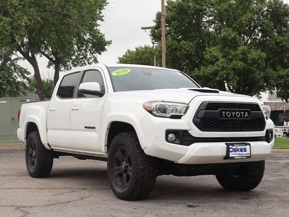 Used 2019 Toyota Tacoma TRD Sport w/ Technology Package