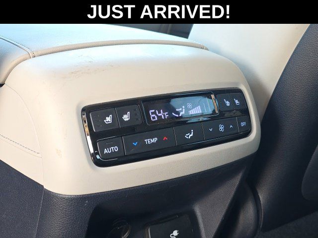 Used 2024 Hyundai Palisade Calligraphy FWD image 11