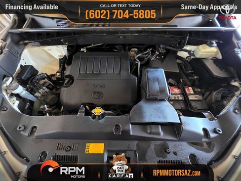 Used 2014 Toyota Highlander Limited Platinum FWD image 28