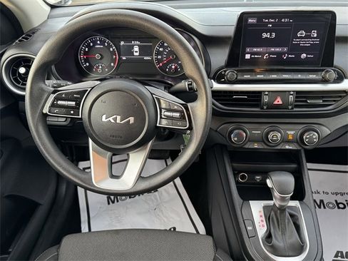 Used 2024 Kia Forte LXS image 10