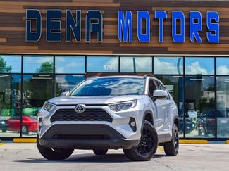 Used 2020 Toyota RAV4 XLE video 1