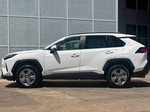 Used 2025 Toyota RAV4 XLE w/ Weather Package AWD/4WD image 7