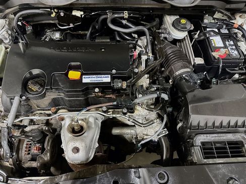 Used 2017 Honda Civic LX image 32