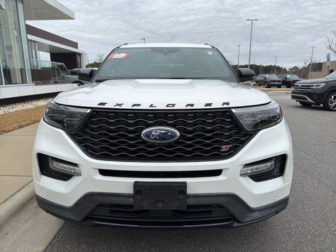 Used 2020 Ford Explorer ST w/ Premium Technology Package image 9