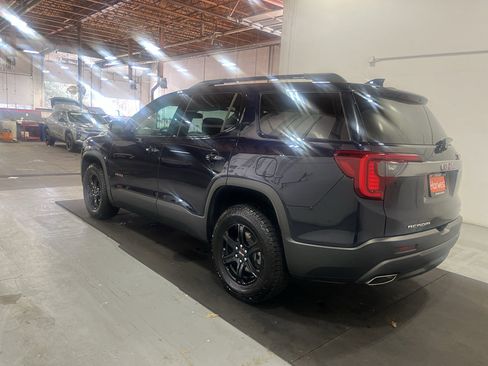 Used 2021 GMC Acadia AT4 w/ Technology Package AWD/4WD image 5