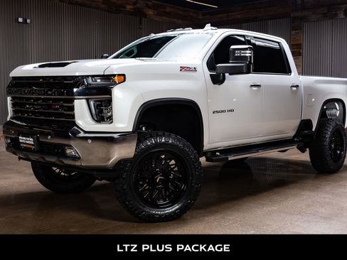 Used 2022 Chevrolet Silverado 2500 LTZ w/ LTZ Plus Package image 5