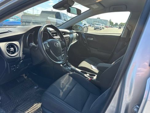 Used 2018 Toyota Corolla iM w/ All-Weather Mat Package FWD image 10