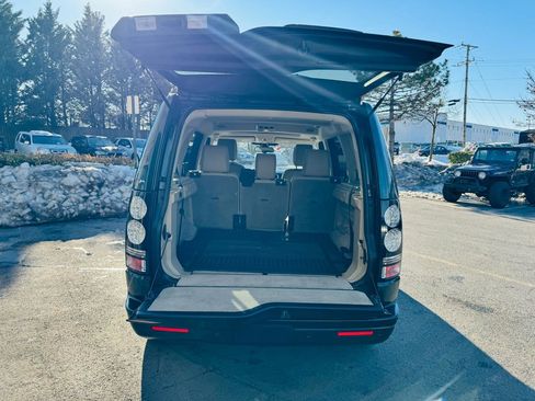 Used 2016 Land Rover LR4 HSE image 24