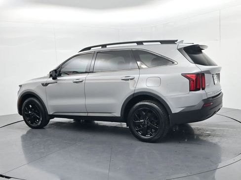Used 2022 Kia Sorento S w/ Panoramic Sunroof Package AWD/4WD image 5