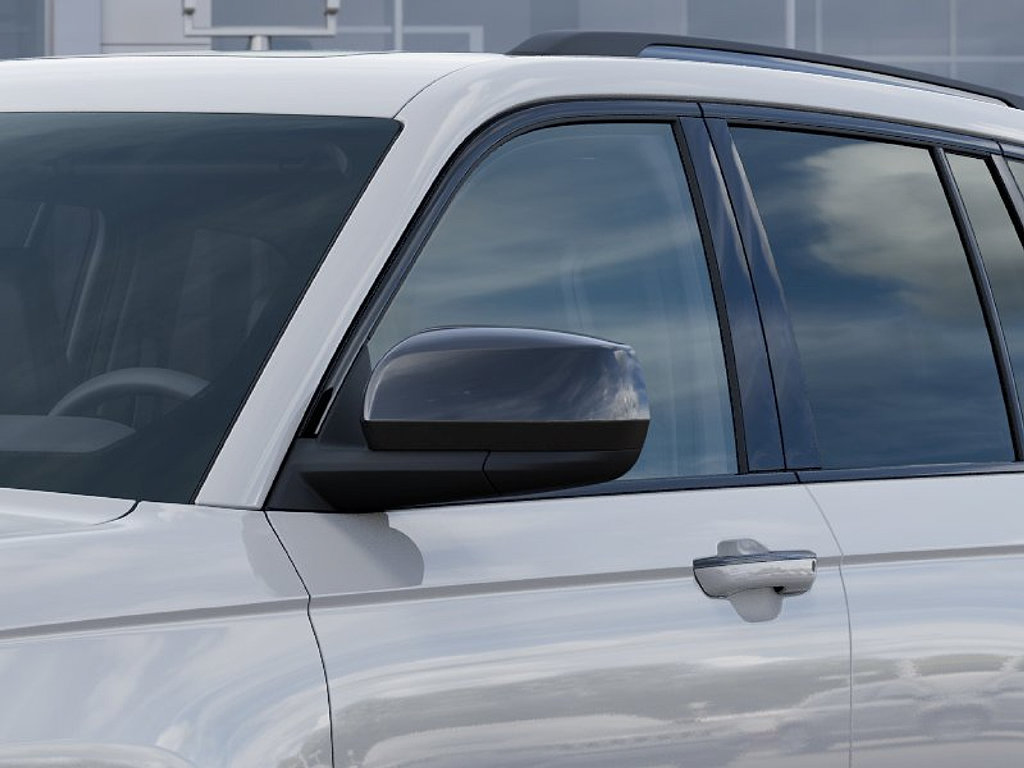 Used 2025 Jeep Grand Cherokee Altitude AWD/4WD image 12