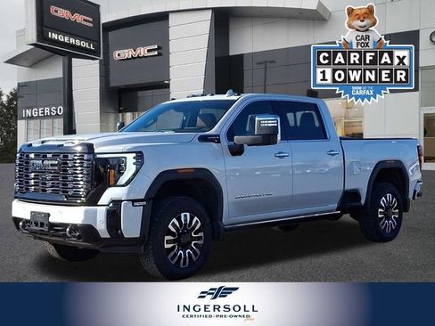 Used 2025 GMC Sierra 2500 Denali Ultimate w/ Max Trailering Package image 4