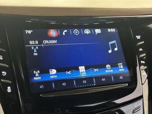 Used 2018 Cadillac Escalade Platinum RWD image 13