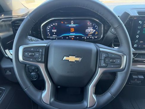 Used 2024 Chevrolet Silverado 2500 LT w/ Convenience Package AWD/4WD image 26
