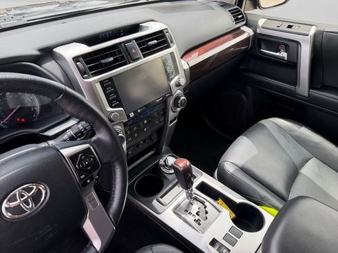 Used 2023 Toyota 4Runner Limited AWD/4WD image 29