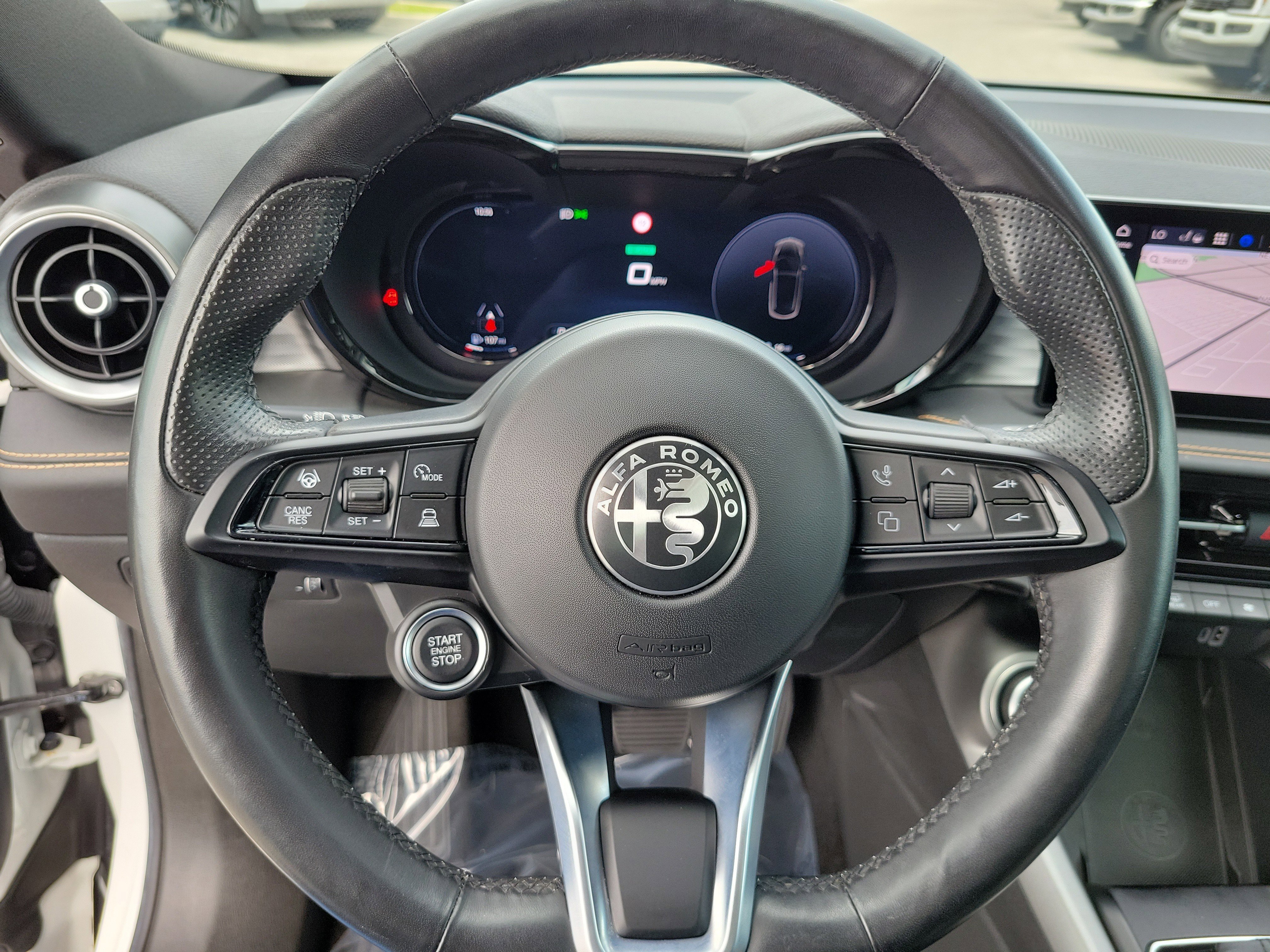 Used 2024 Alfa Romeo Tonale Ti w/ Active Assist Package AWD/4WD image 23