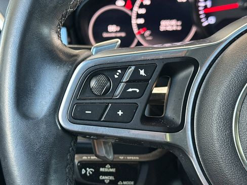 Used 2019 Porsche Cayenne AWD/4WD image 30