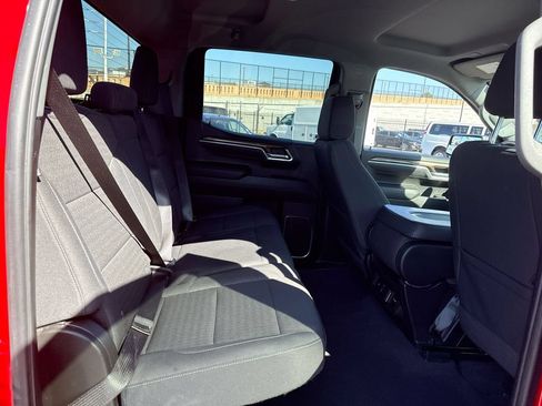 Used 2025 Chevrolet Silverado 1500 LT RWD image 27