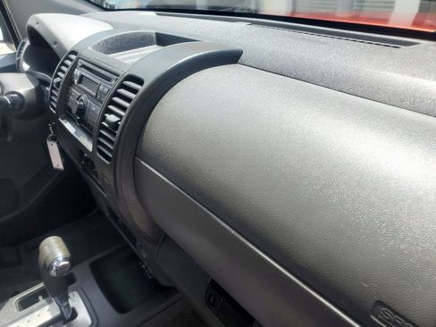 Used 2013 Nissan Xterra X RWD image 32