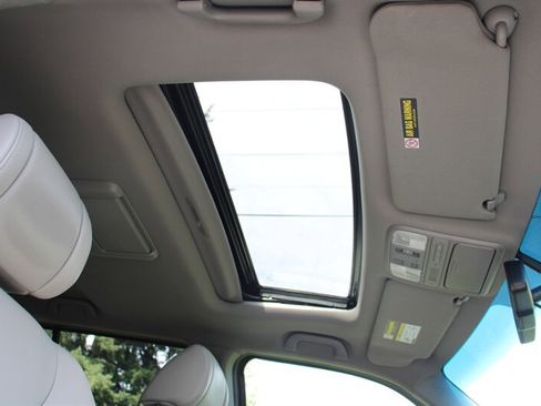 Used 2010 Honda Pilot EX-L image 10