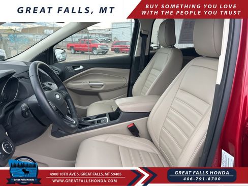 Used 2019 Ford Escape SEL image 18