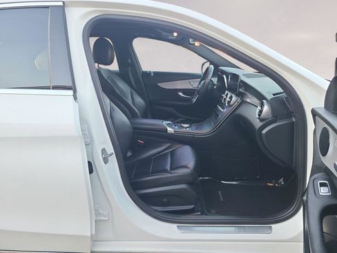 Used 2019 Mercedes-Benz C 300 Sedan image 24