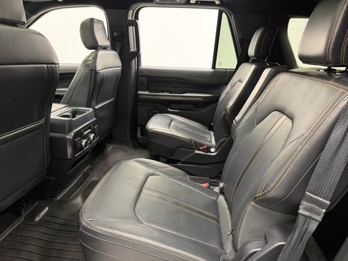 Used 2022 Ford Expedition Platinum AWD/4WD image 24