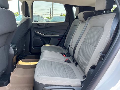 Used 2022 Ford Escape SE w/ Convenience Package FWD image 25