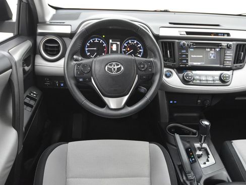 Used 2017 Toyota RAV4 XLE w/ Plus Extra Value Package FWD image 27