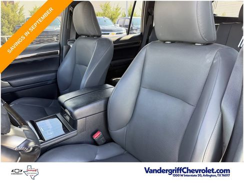 Used 2021 Lexus GX 460 Premium AWD/4WD image 22