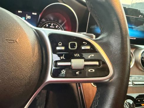 Used 2019 Mercedes-Benz C 300 Sedan w/ Premium Package image 17