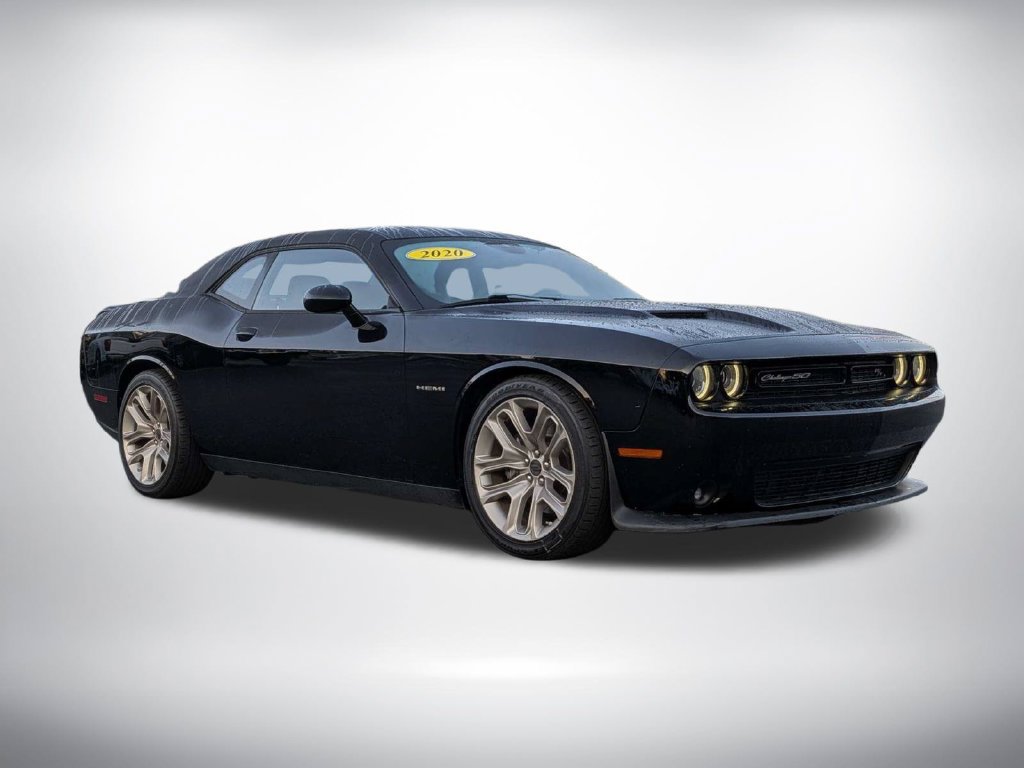 Used 2020 Dodge Challenger R/T RWD image 2
