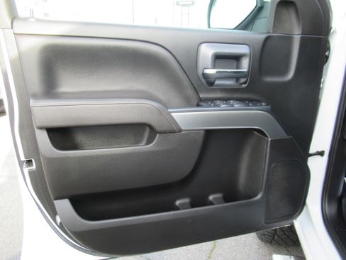 Used 2018 Chevrolet Silverado 2500 LT image 9