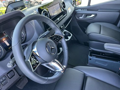 New 2026 Mercedes-Benz Sprinter 2500 image 10