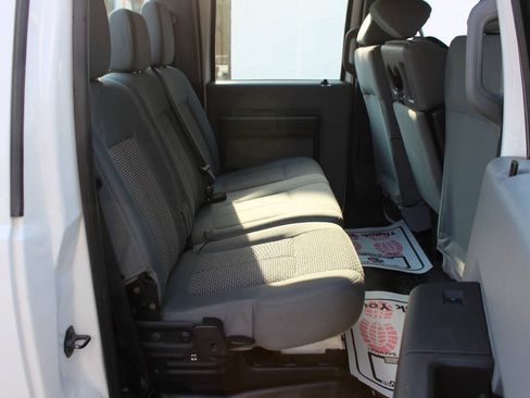Used 2015 Ford F250 XL w/ Power Equipment Group AWD/4WD image 19